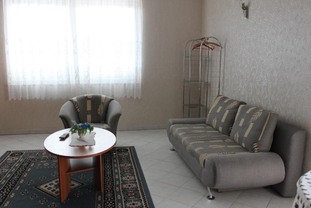 Orwa Apartmanok - Fenyofa Koez Zalakaros Pokoj fotografie